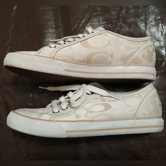 Coach Sneakers Shoes - Picture 3 of 7